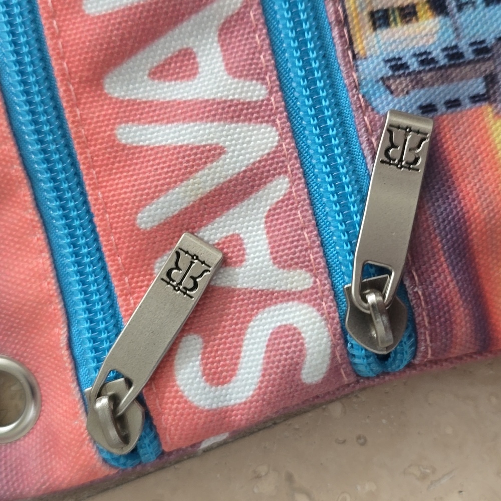 Savannah Cityscape Crossbody By ROBIN RUTH - Picture 6 of 7